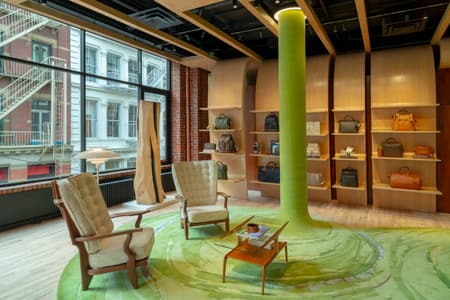 Longchamp Boutique